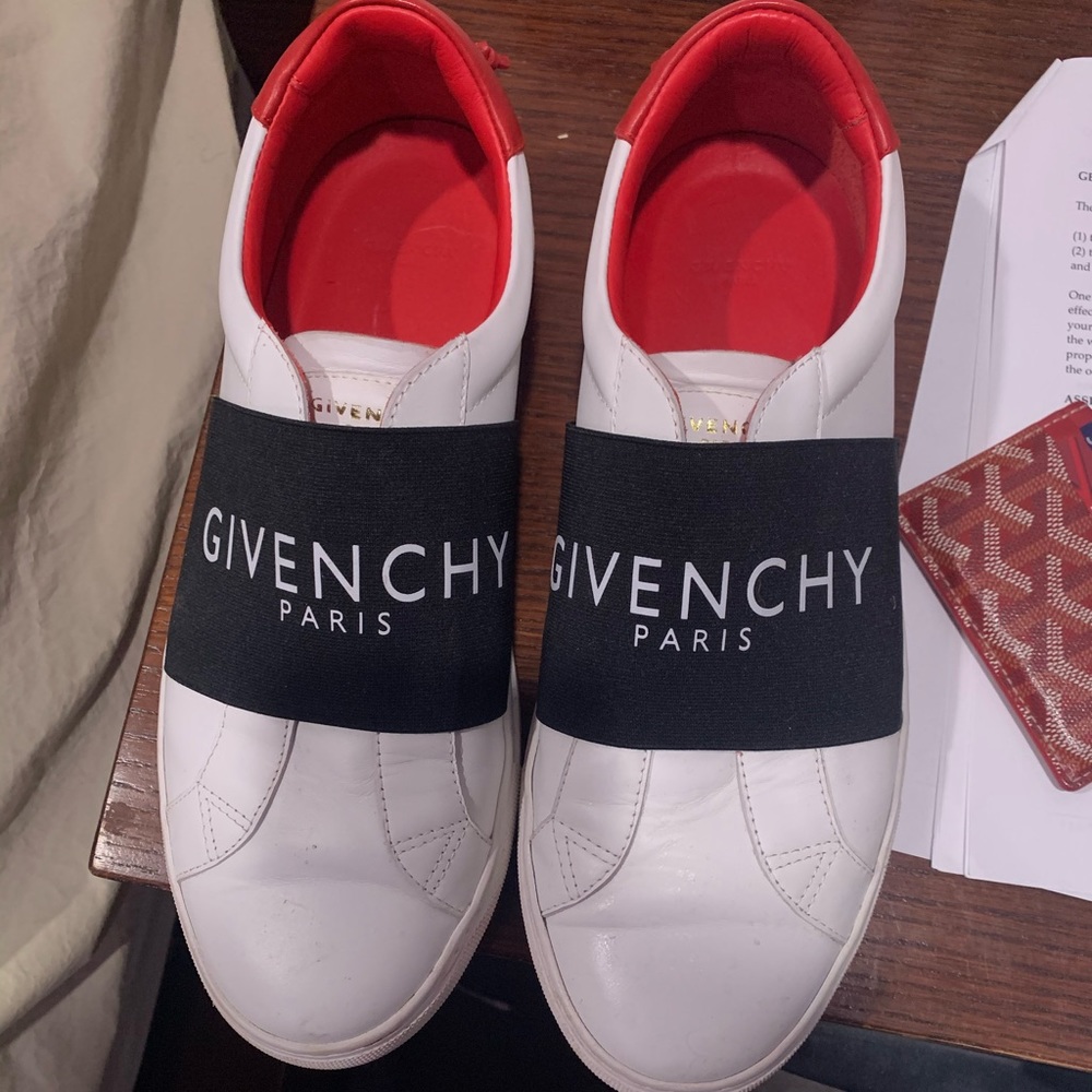 GIVENCHY PARIS STRAP SNEAKERS IN LEATHER